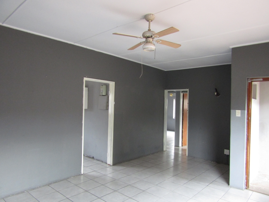 2 Bedroom Property for Sale in Humansdorp Eastern Cape